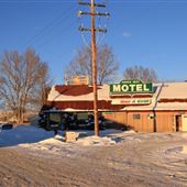 Hawks Nest Motel