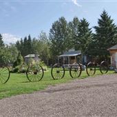 Ivangie's Antique Studio
